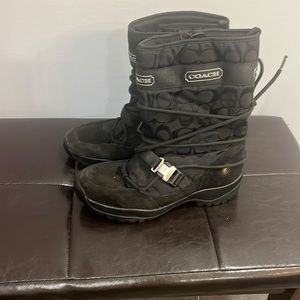 Black coach snow boots